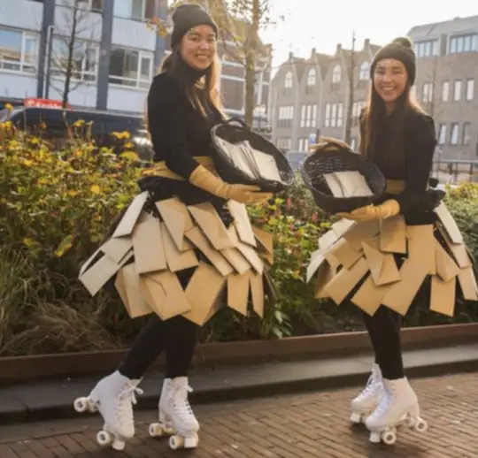 Gouden-enveloppedames op 7 november
