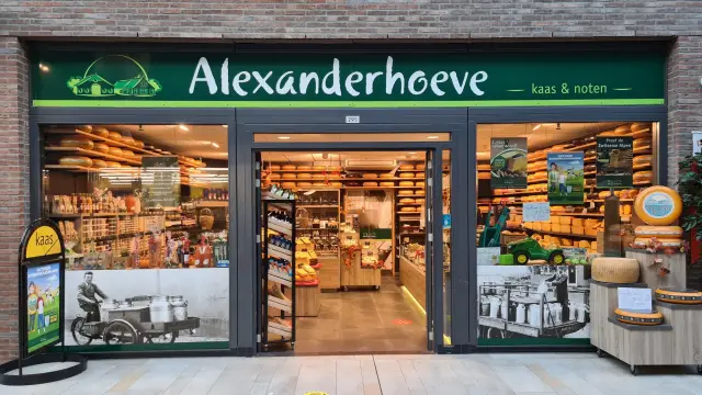 Alexanderhoeve Kaas & Noten in Winkelcentrum Banne Centrum