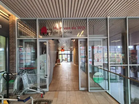Huis van de Wijk in Winkelcentrum Banne Centrum